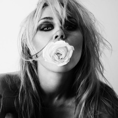  Cyrus, Miley - Bass Persuades