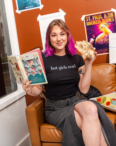  Hot Girls Read Baby Tee