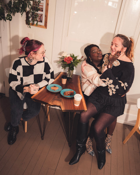  Sarah Round Checkered Top