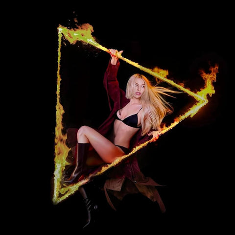 Ava Max - Don't Click Play