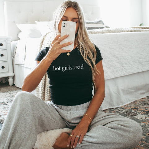  Hot Girls Read Baby Tee