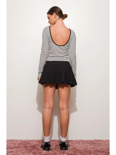  Backless Striped Top