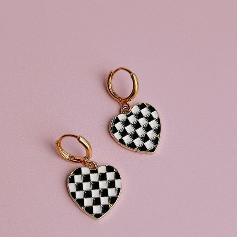  Checkered Heart Huggie Earring