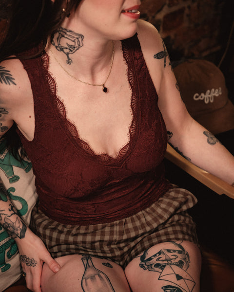  Floral Lace V-Neck Layered Tank Top