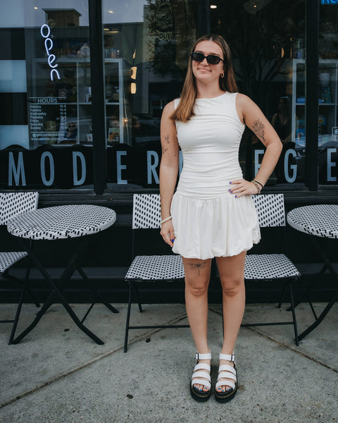  Sleeveless Boat Neck Dress