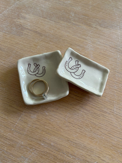  Cup Half Full Ring Dishes
