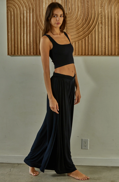 Seamless Sleeveless Square Top