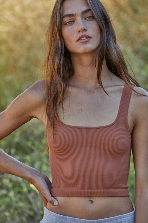  Seamless Sleeveless Square Top