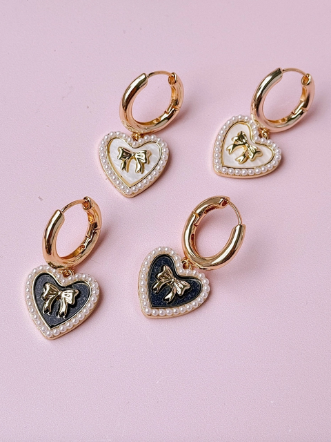 Sweet Love Heart Huggies