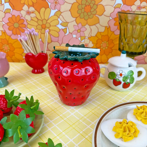 Strawberry Ash Tray